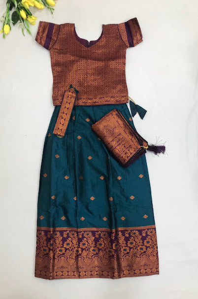 Stunning Purple Color With Zari Work Choli Set For Girls