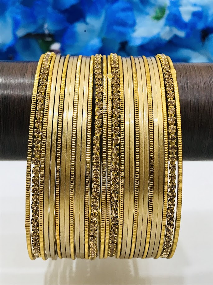 Gold Color Stone Design Smooth Finishing Metal Bangles In Williams