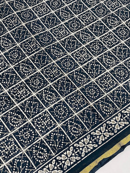 Ravishing Black Color Bandhani Printed Cotton Saree With Blouse In Mesa