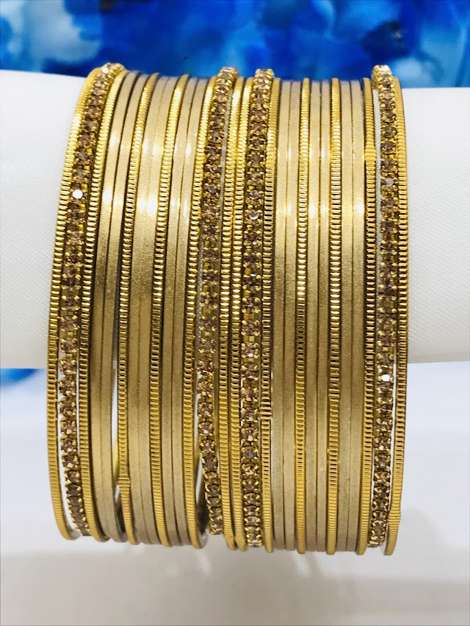 Gold Color Stone Design Smooth Finishing Metal Bangles Near Me