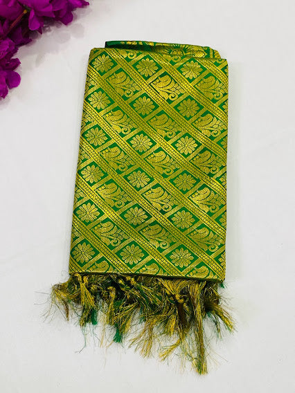 Elegant Green Color Designer Silk Shawl (Ponnadai) For Guest