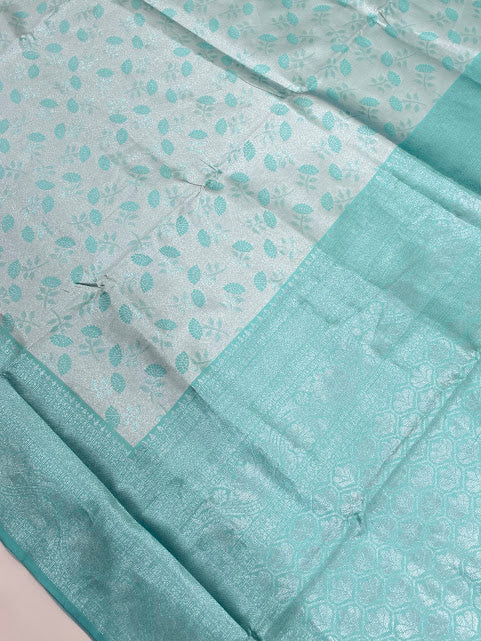 Sky Blue Color Art Silk Saree With Contrast Pallu In Yuma