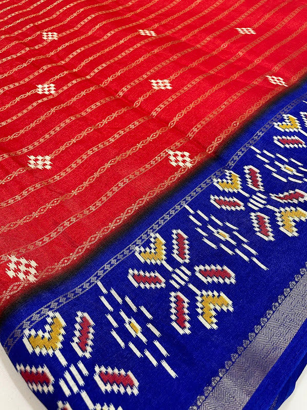 Charming Red Color Silk Cotton Saree In Surprise