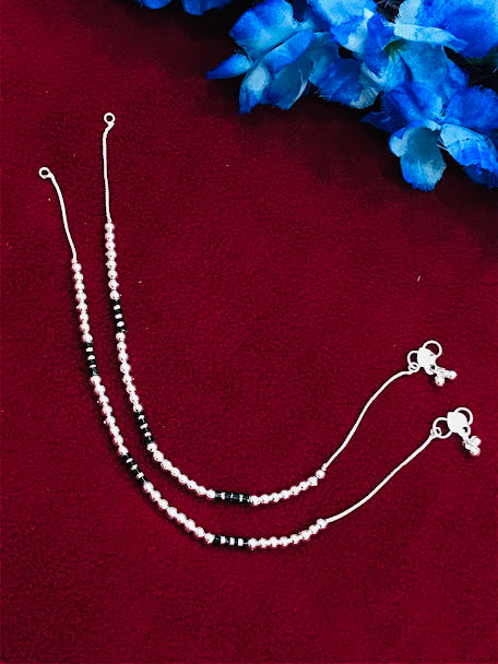 Graceful Silver Color Anklets With Beads Design For Women