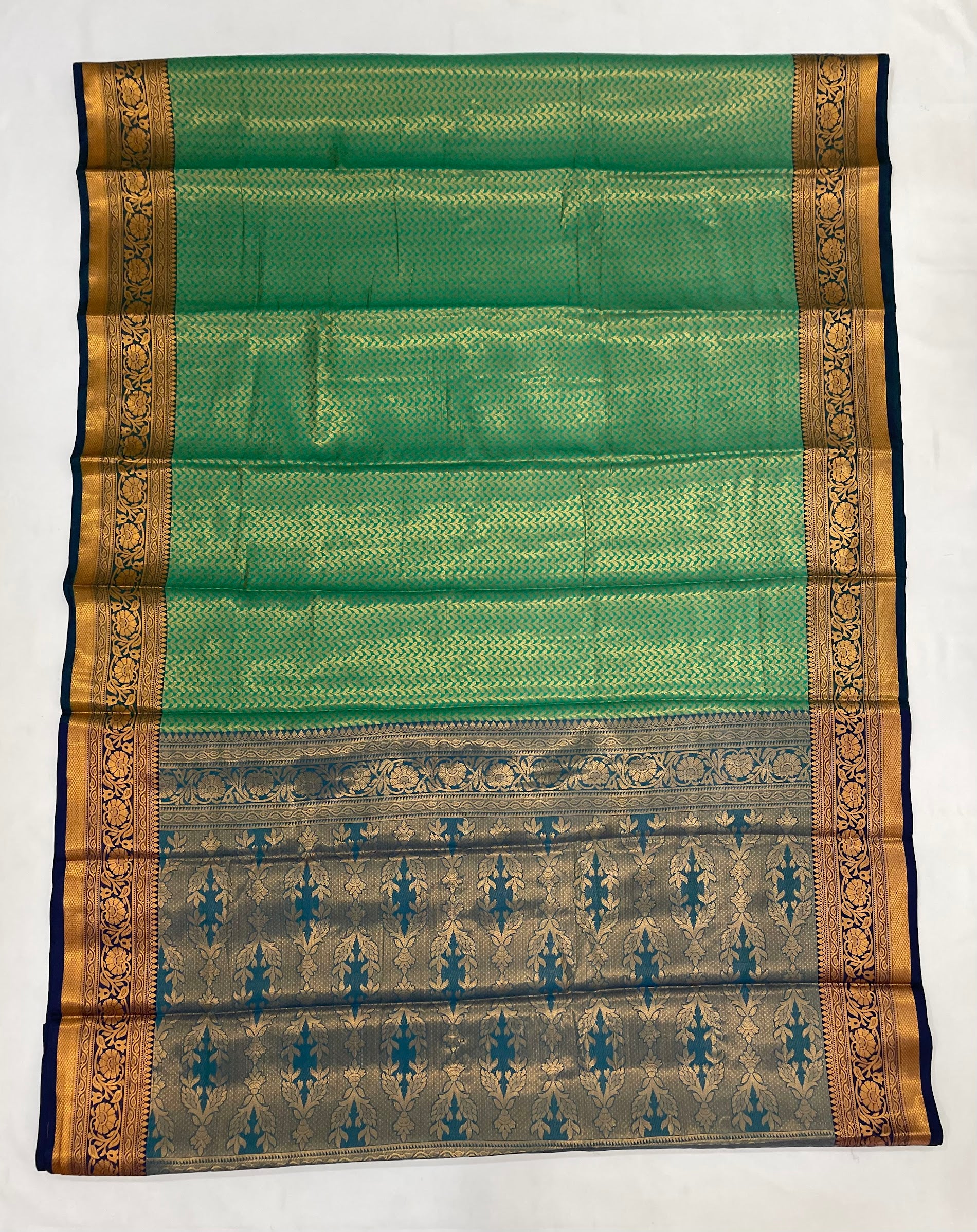 Green Color Art Silk Saree With Blouse In USA