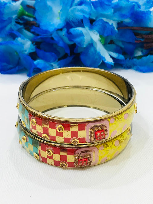 Attractive Multicolor Color Checked Design Glass Bangles For Women