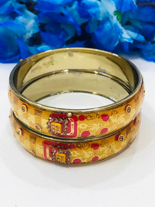 Alluring Yellow Color Checked Design Glass Bangles For Women