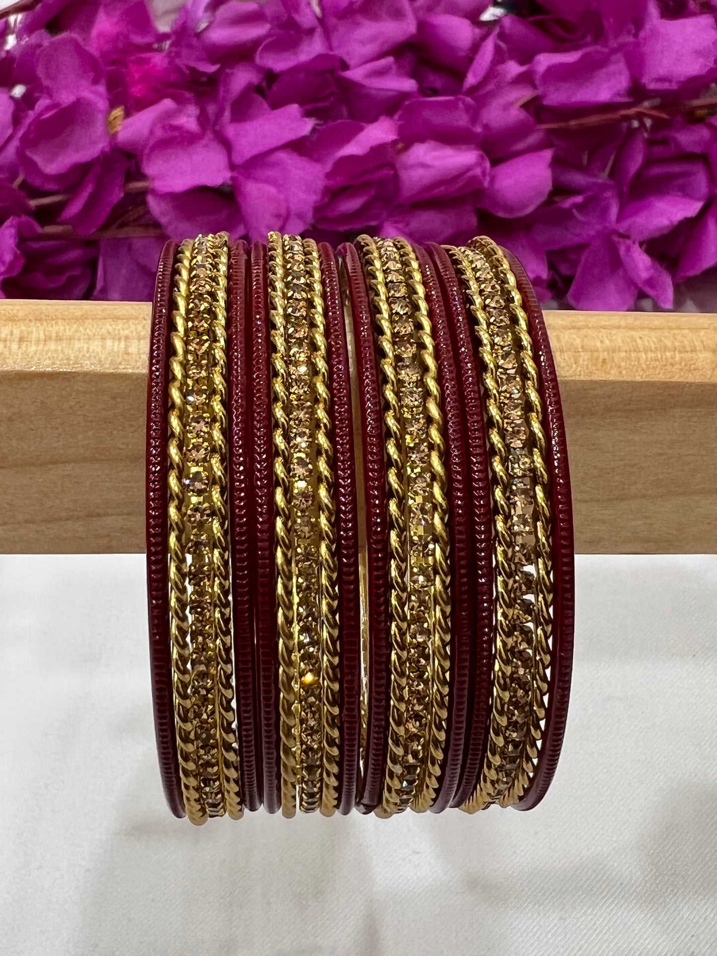 Smooth Finishing Unique Design Bangles In USA