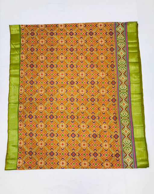 Square Designed Green Color Border Saree In Yuma