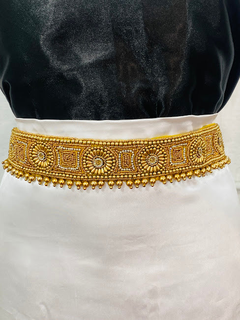 Golden Color Saree Belt With Embroidery And Stone Work In Yuma