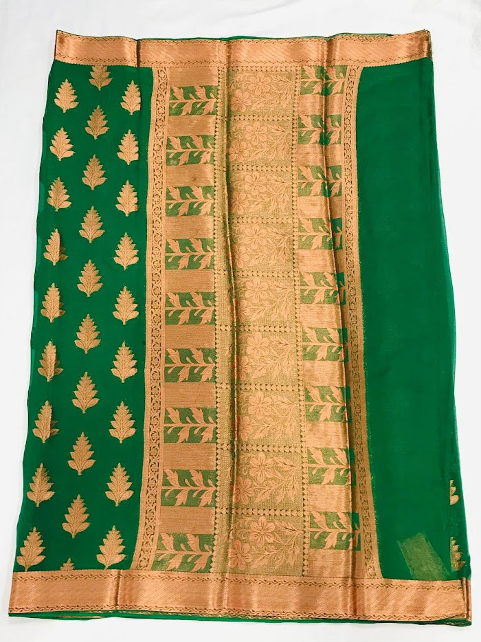 Beautiful Green Color Georgette Saree Flower Design With Rich Pallu