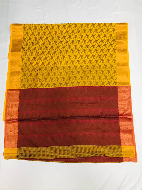 Saree With Allover Geometric Designs And Contrast Rich Pallu in USA