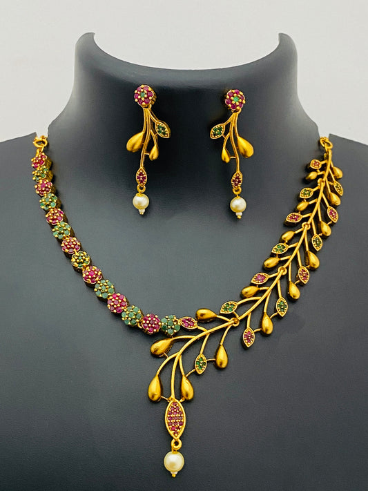 Beautiful Premium Quality Leaf Choker Gold Plated With Earrings