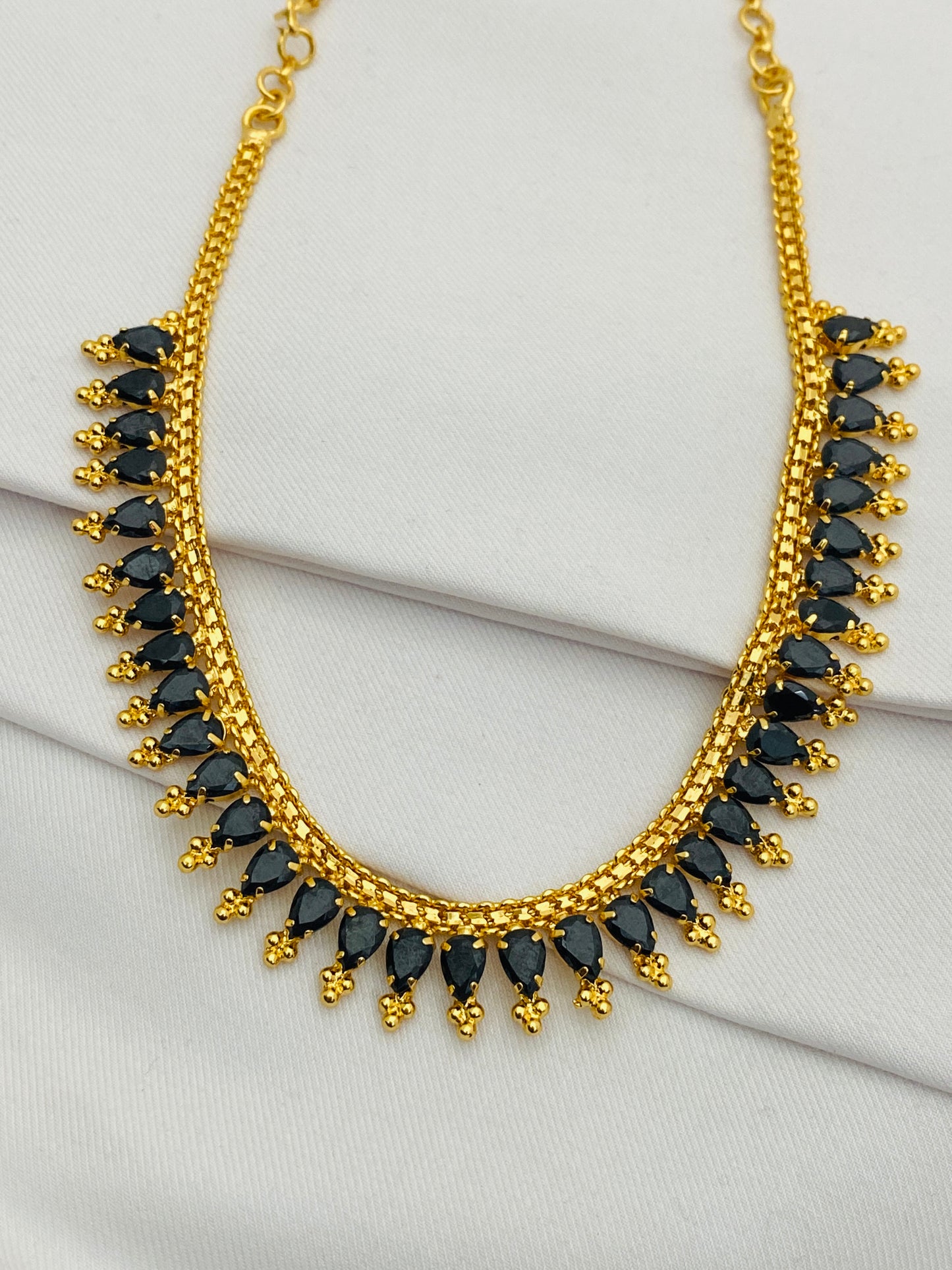 Lovely Ethnic Wear Gold Plated Necklace Near Me