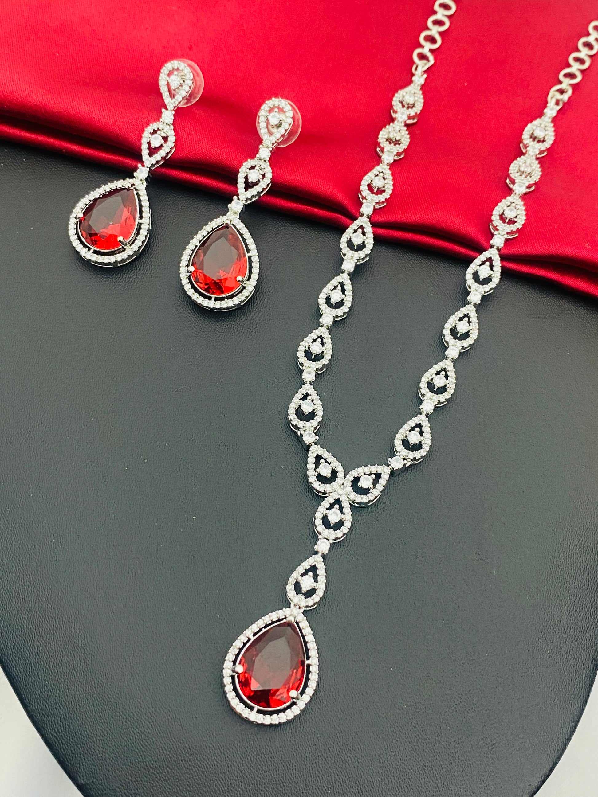 Appealing High Quality American Diamond Necklace With Earring Sets
