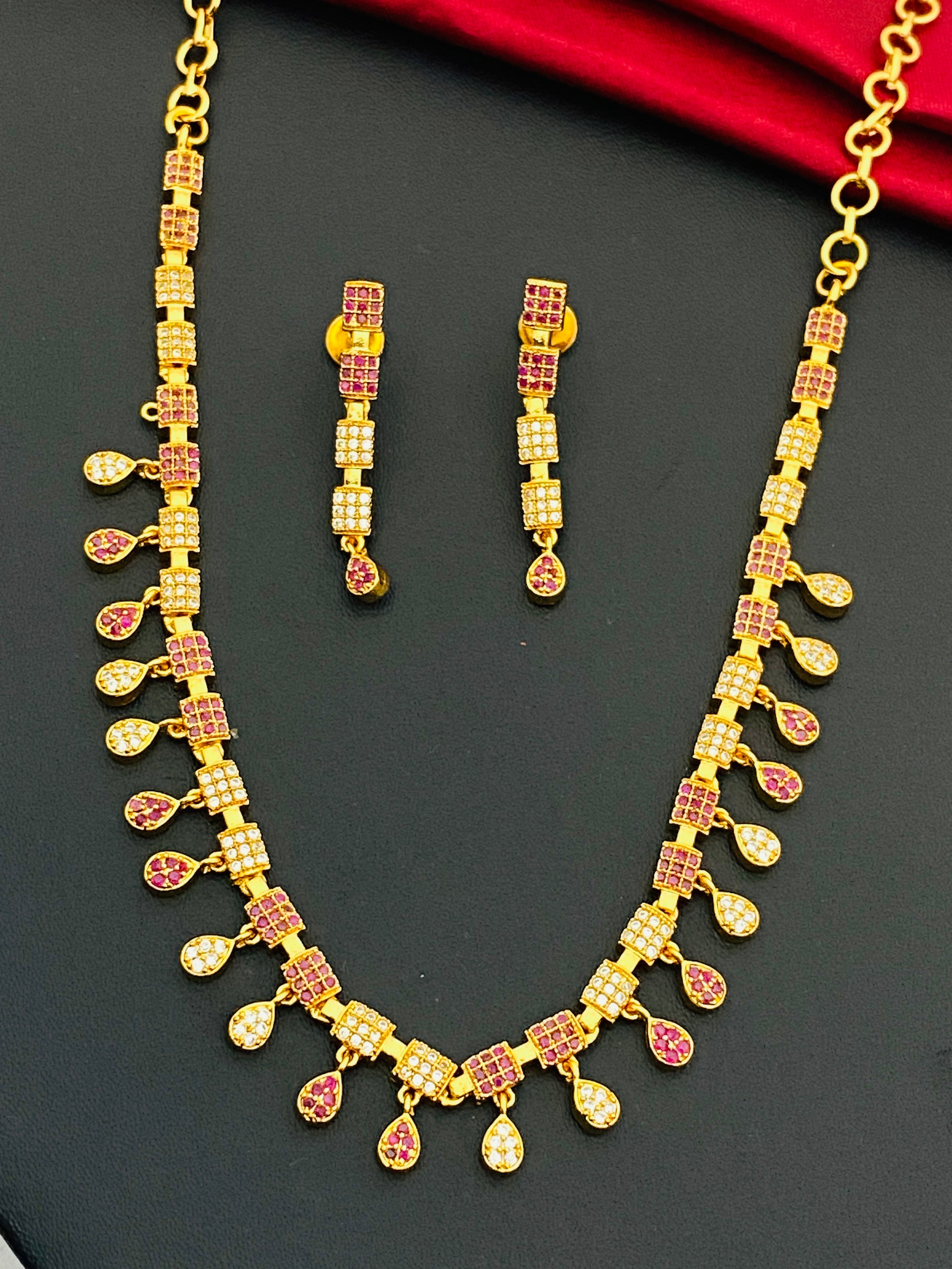 Gold Plated Ruby And White Colored Neclace With Earrings In Gilbert