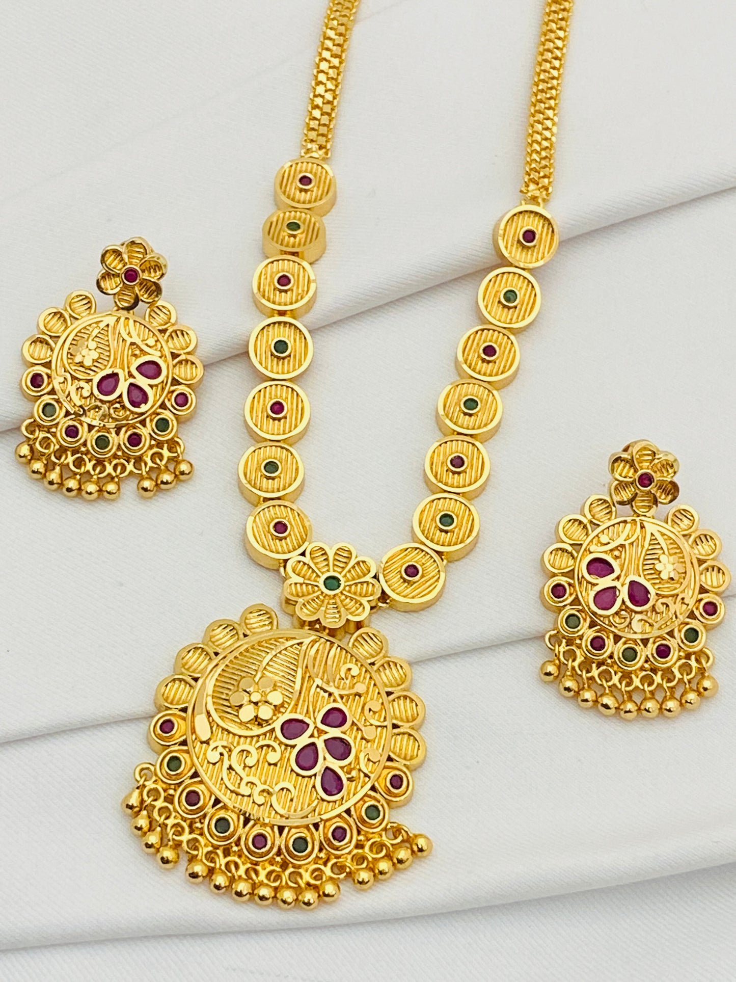 Elegant Gold Plated Multi Color Necklace Sets Near Me