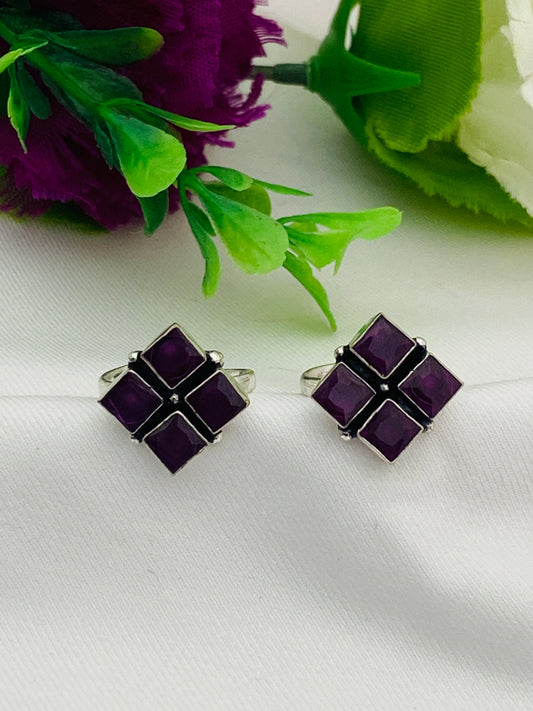 Beautiful Purple Color Diamond Shaped Toe Rings