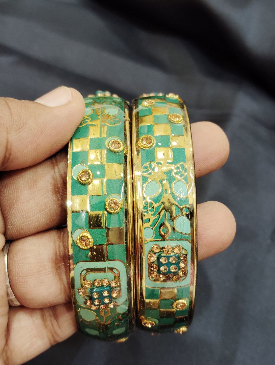 Bangles in Suncity