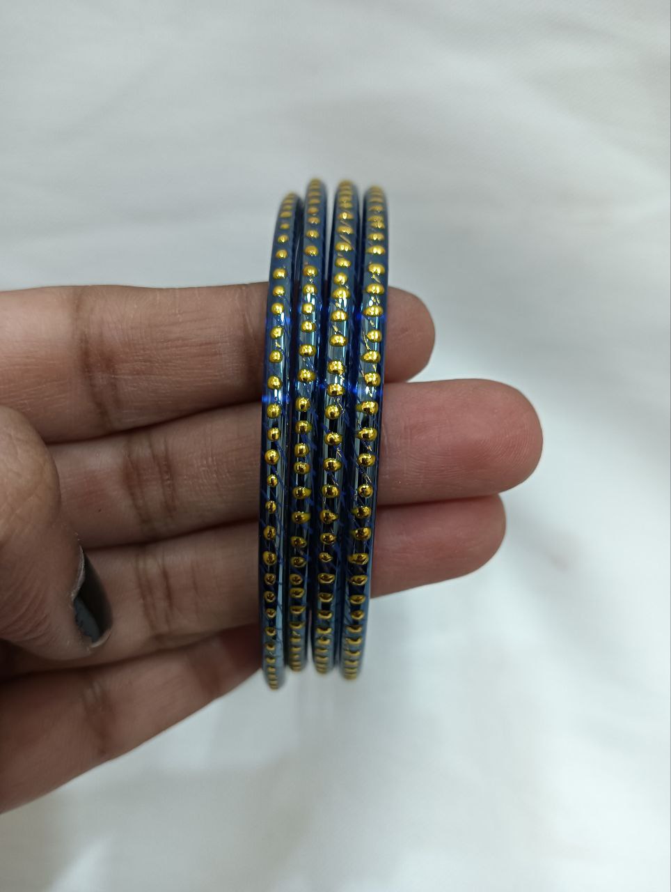 Elegant Blue Color Checked Design Glass Bangles For Women