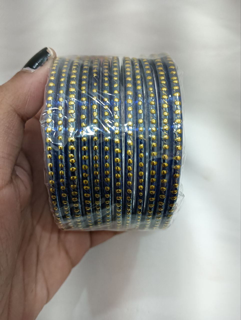 Elegant Blue Color Checked Design Glass Bangles For Women