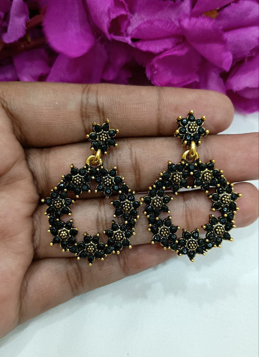 Beautiful Black Color Antique Gold Earrings