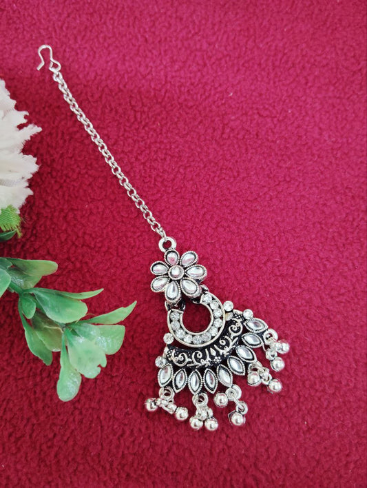 Alluring White Colored Beautiful Oxidized gold plated tikka