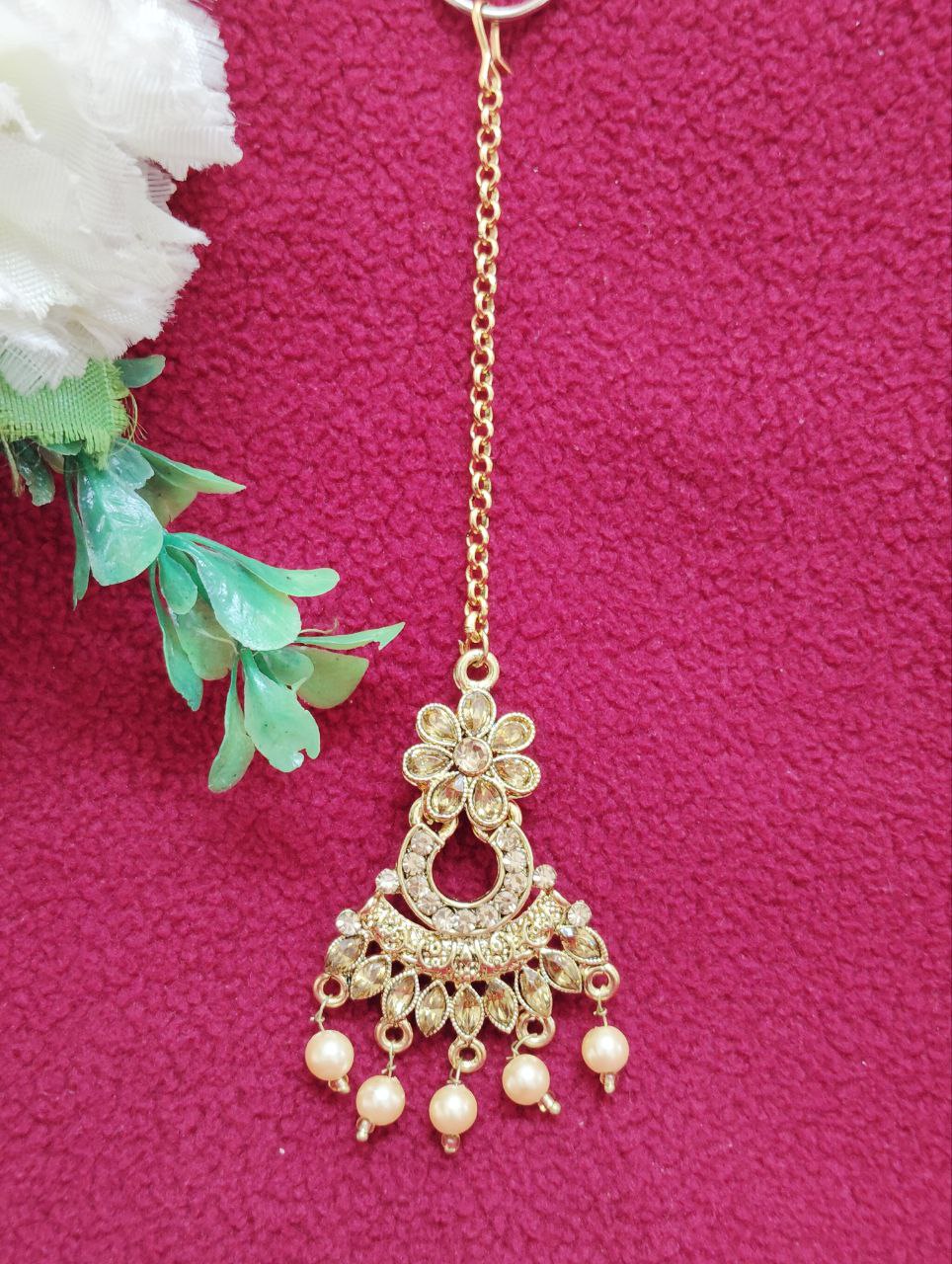 Golden Color Tikka For Women Near Me