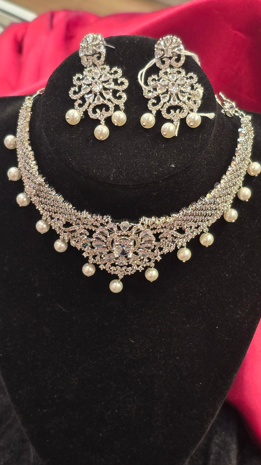 Gorgeous AD Jewellery Set With Pearls And Crystals