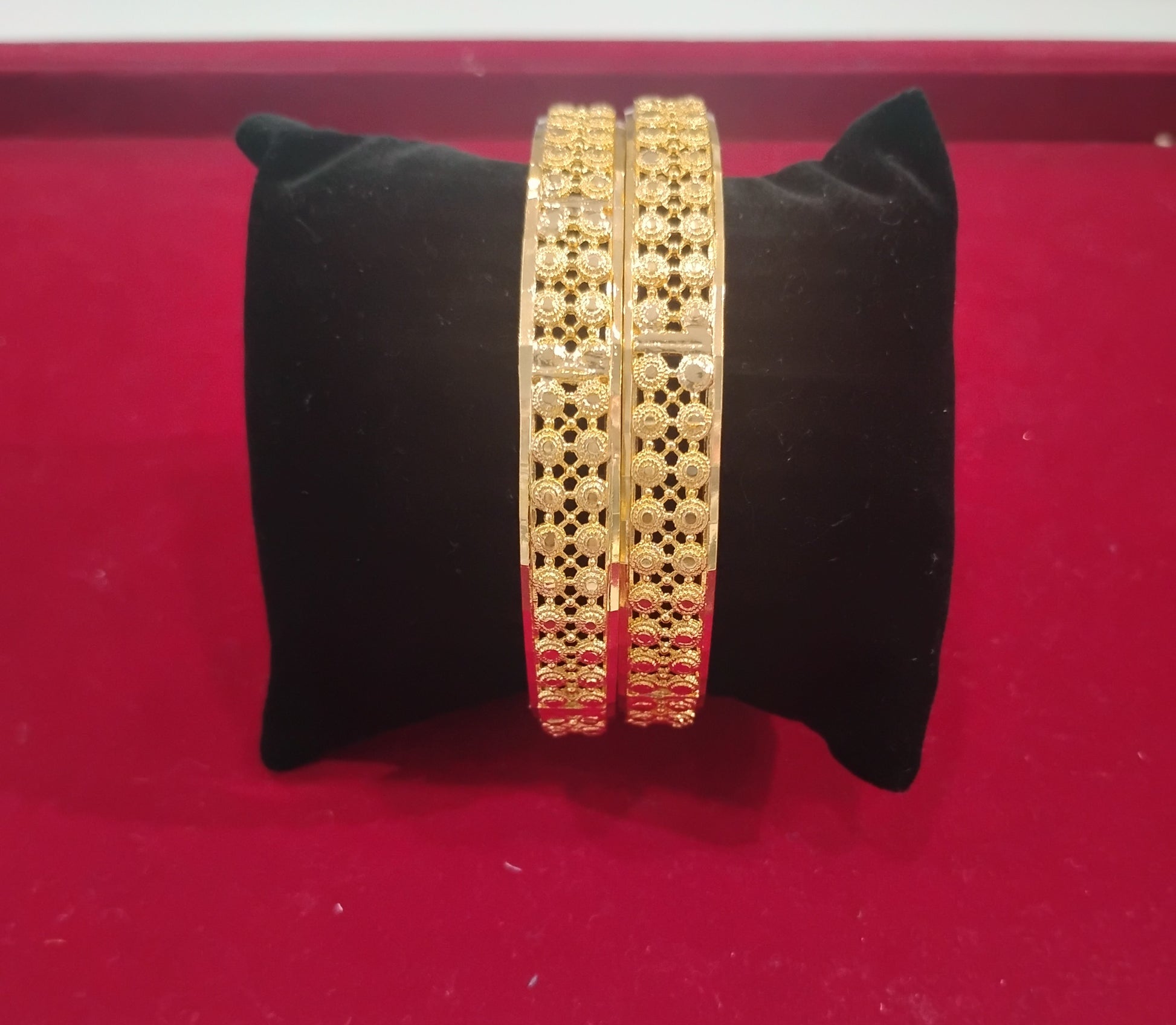 Beautiful Gold Plated Bangles With Pure Elegance Gold Color Look For Women