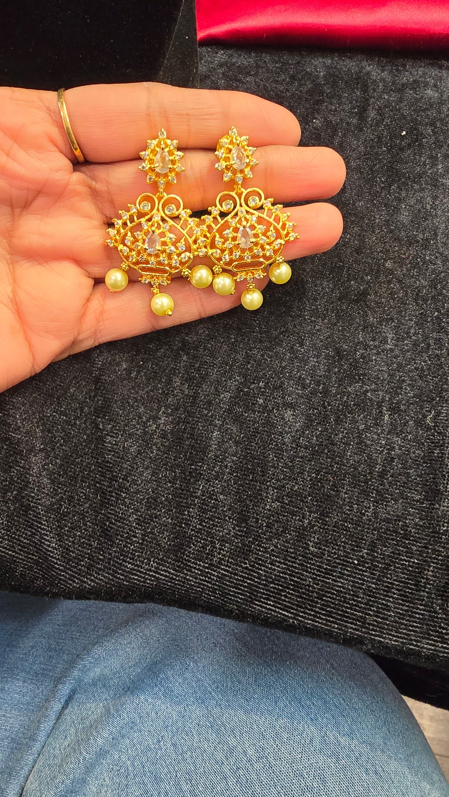 Alluring Gold Plated Choker With Earrings Near Me