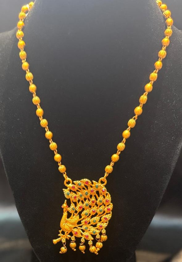 Pretty Gold Plated Matt Finish Dark Pink And Green Color Stones Necklace And Earrings Set 