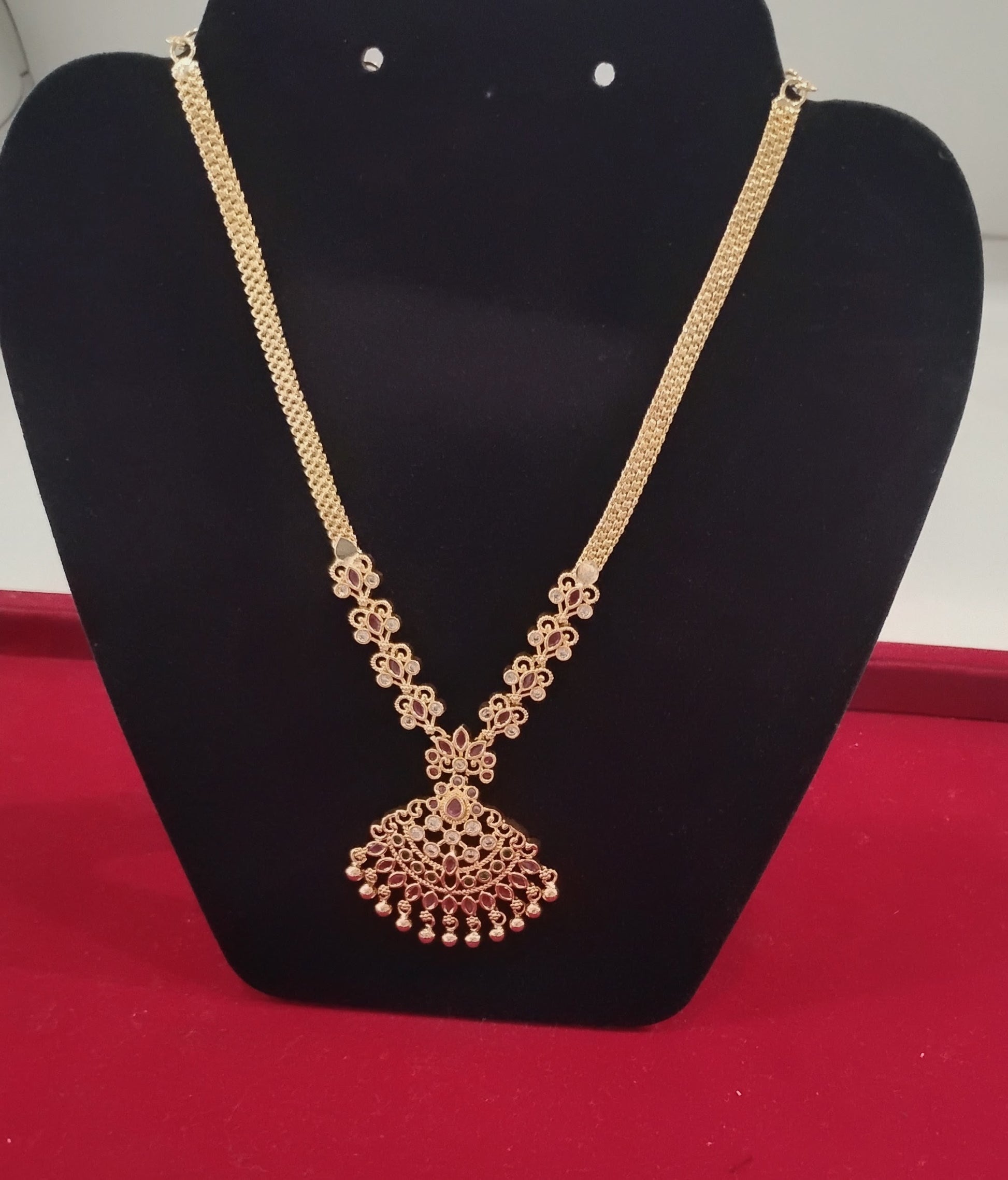 Elegant White Color Stones Gold Plated Necklace For Women