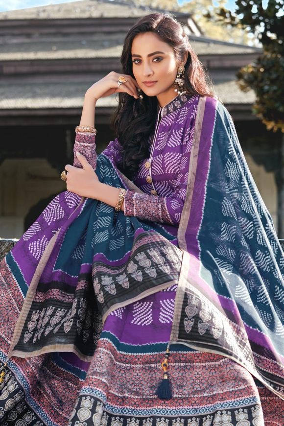 Digital Printed Vaishali Silk Gown With Muslin Silk Dupatta In Williams