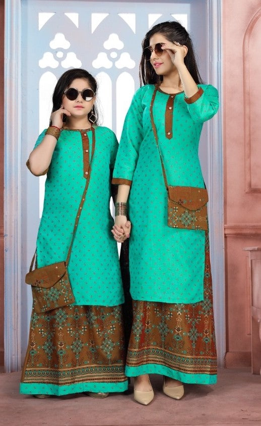 Like Mom Like Daughter Green Stylish Printed Rayon Kurti With Skirt & Purse
