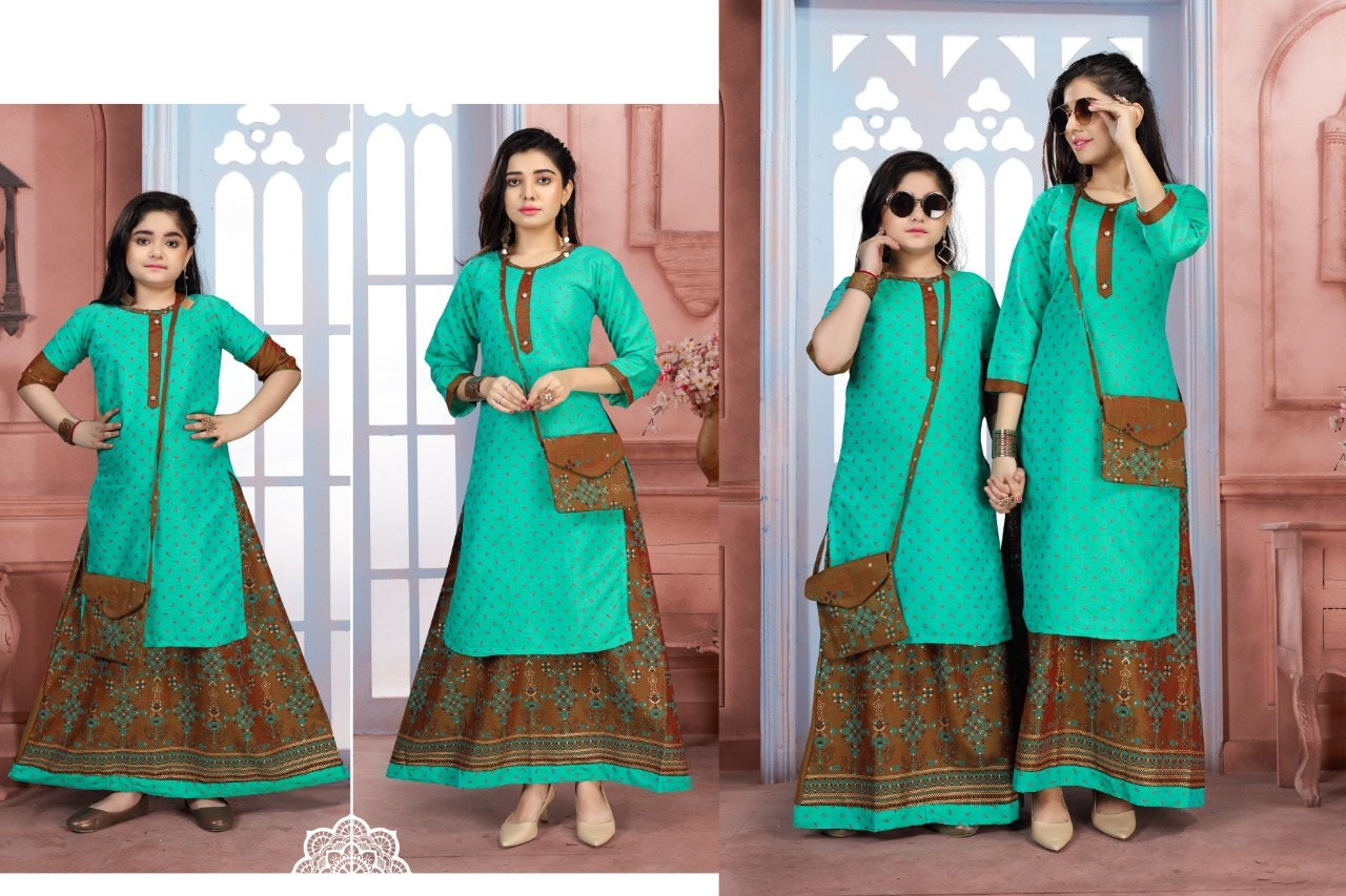 Green Stylish Printed Rayon Kurti With Skirt & Purse In Sahuavita