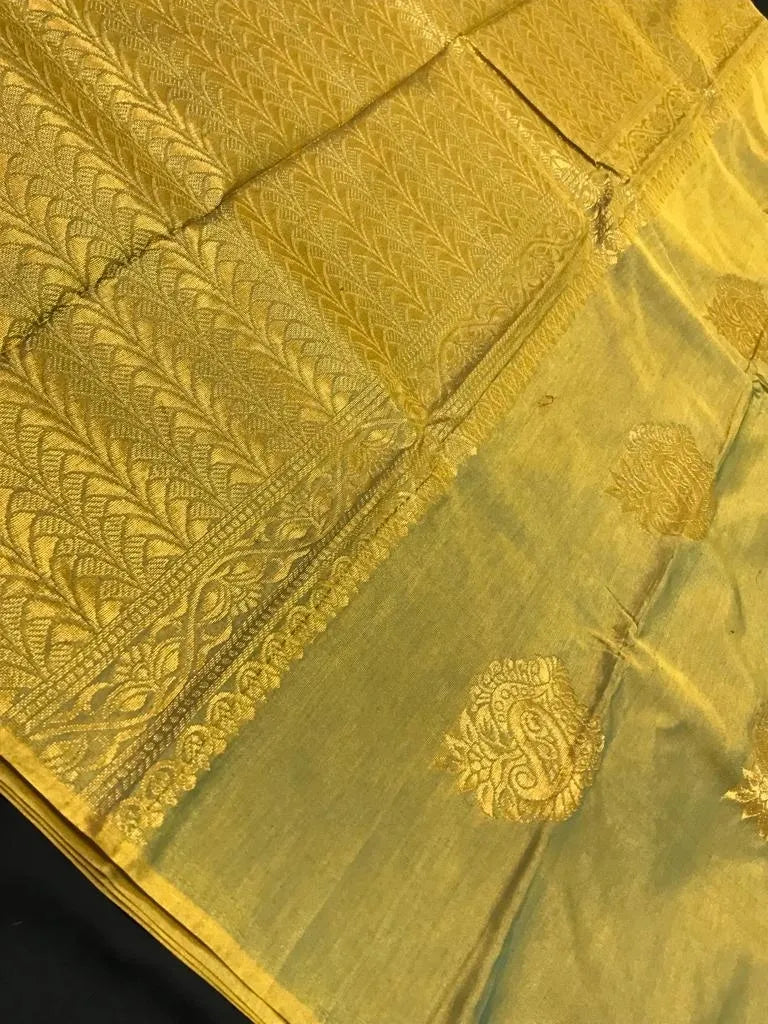 Pure Kanchi Silk Saree With Gold Zari in Douglas
