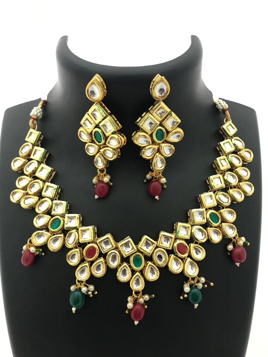 Red And Emerald Gold Tone Matte Finished Antique Gold Necklace Set