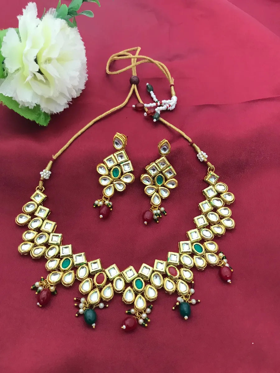 Matte Finished Antique Gold Necklace Set Near Me